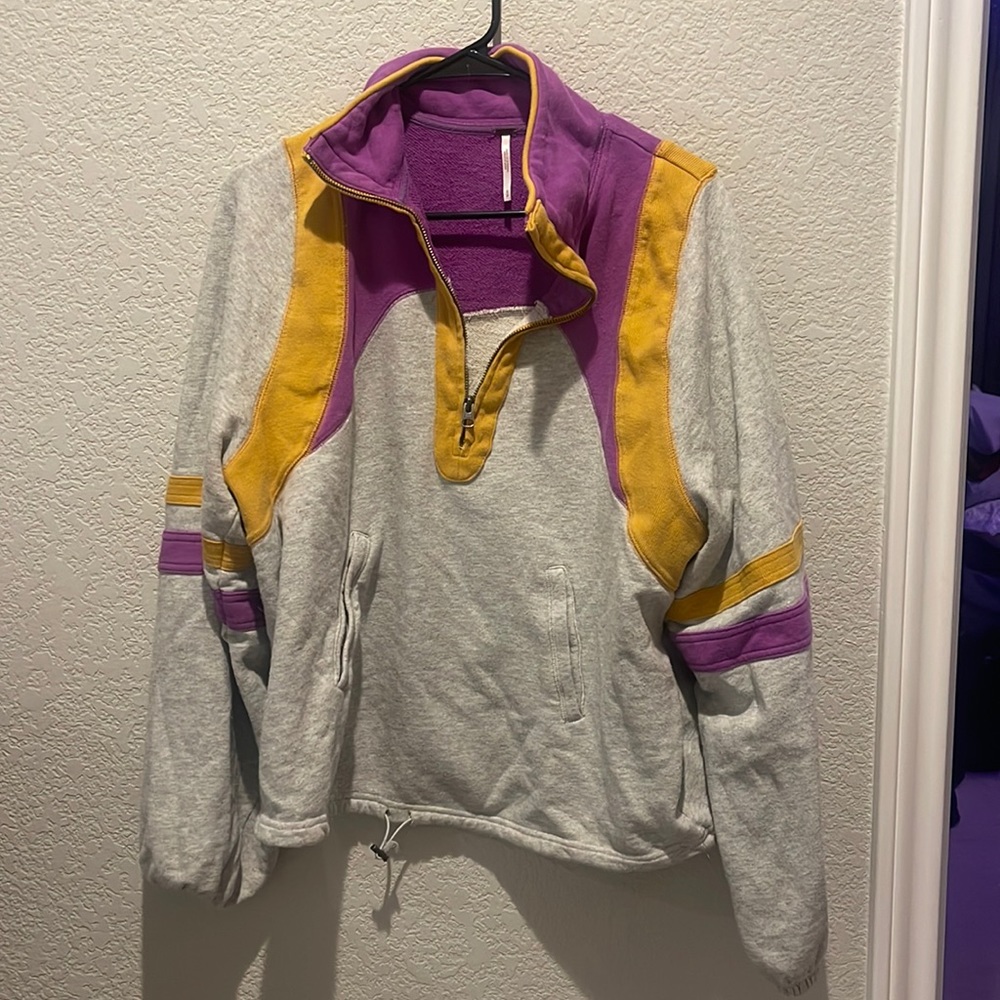 Free people sweatshirt